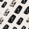 Press On Nails 24 Un Negro Elegante