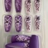 Press On Nails 24 Un violeta floral