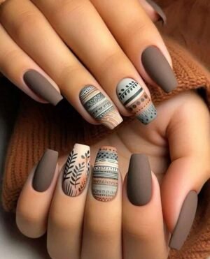 Press on Nails 24 Un Patrones Ancestrales Mate