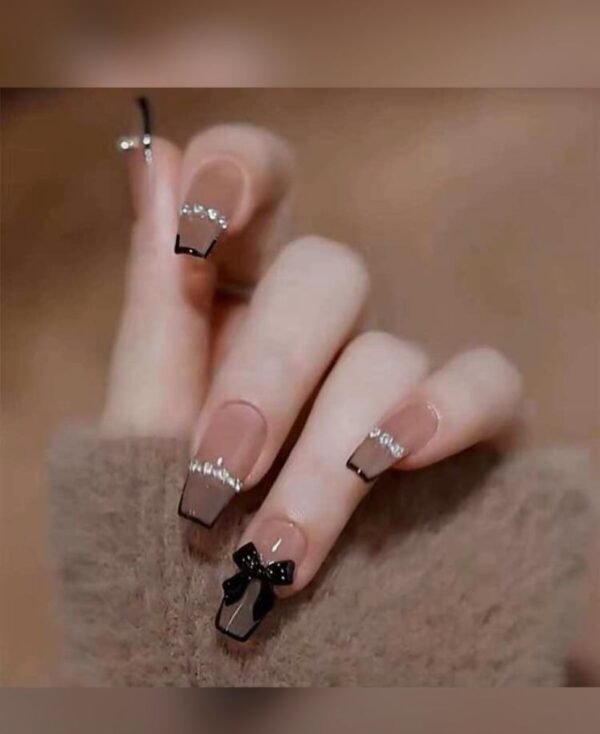 Press On Nails 24 Un Degradado Almendra