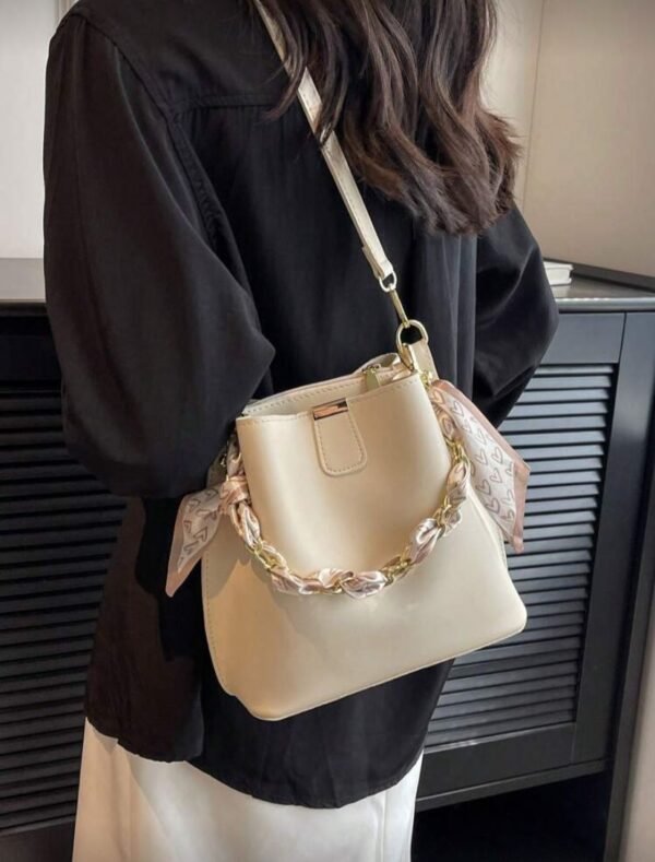 Cartera cubo “Wide Strap”