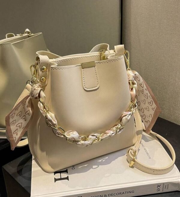 Cartera cubo “Wide Strap”