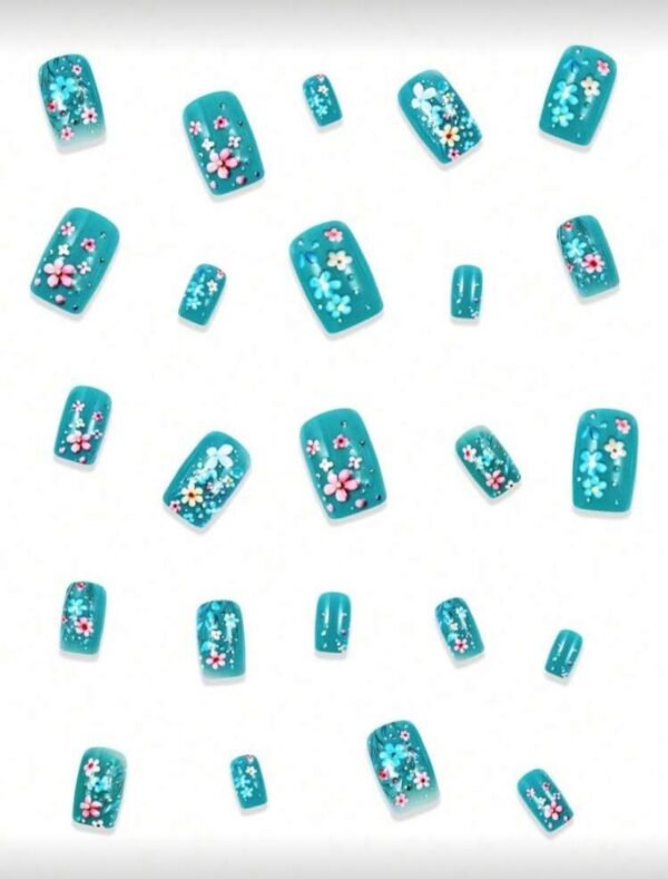 Press on Nails 24 Un Floral Turquesa